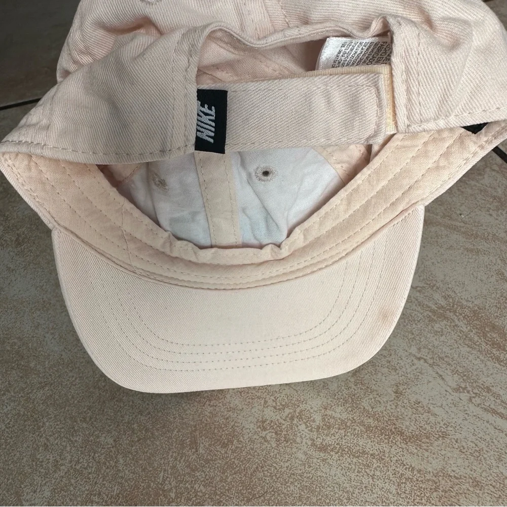 Nike infant Cap cute colorway vintage style